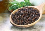 গোলমরিচের পুষ্টিগুণ এবং উপকারীতা