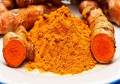 রক্ত পরিষ্কার করতে ঔষধ হিসেবে হলুদ